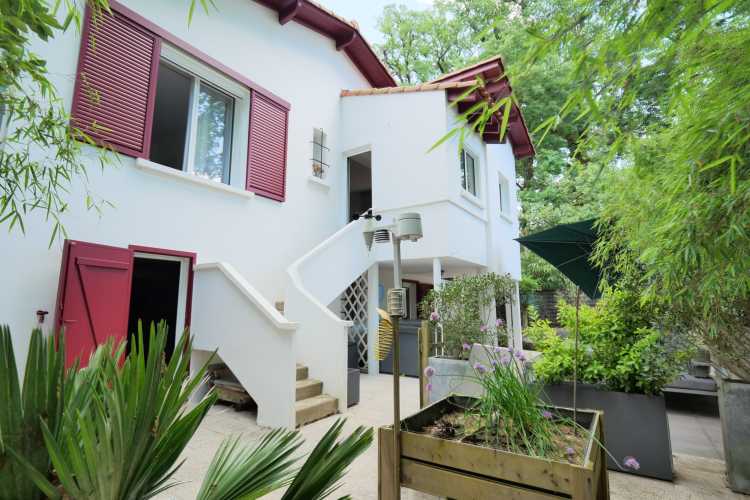 Cabinet Briand | Agent immobilier Royan, agence spécialiste des biens immobiliers de prestige sur la côte charentaise