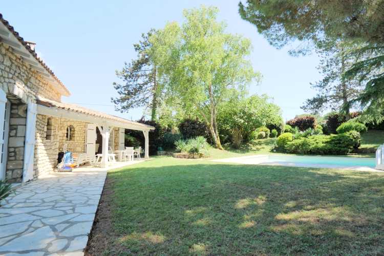 Cabinet Briand | Agent immobilier Royan, agence spécialiste des biens immobiliers de prestige sur la côte charentaise