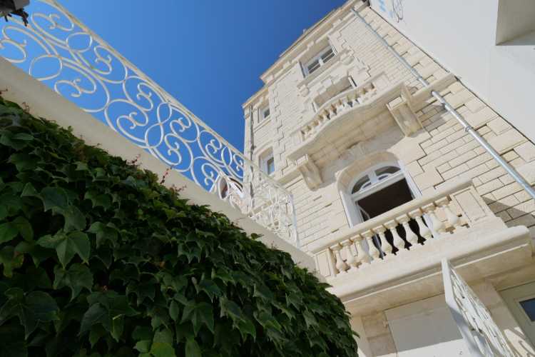 Cabinet Briand | Agent immobilier Royan, agence spécialiste des biens immobiliers de prestige sur la côte charentaise