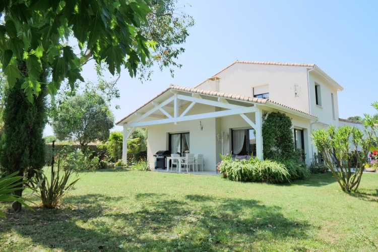 Cabinet Briand | Agent immobilier Royan, agence spécialiste des biens immobiliers de prestige sur la côte charentaise