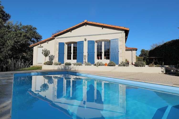 Cabinet Briand | Agent immobilier Royan, agence spécialiste des biens immobiliers de prestige sur la côte charentaise