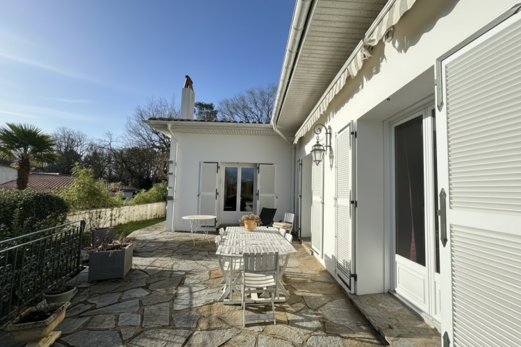 Cabinet Briand | Agent immobilier Royan, agence spécialiste des biens immobiliers de prestige sur la côte charentaise