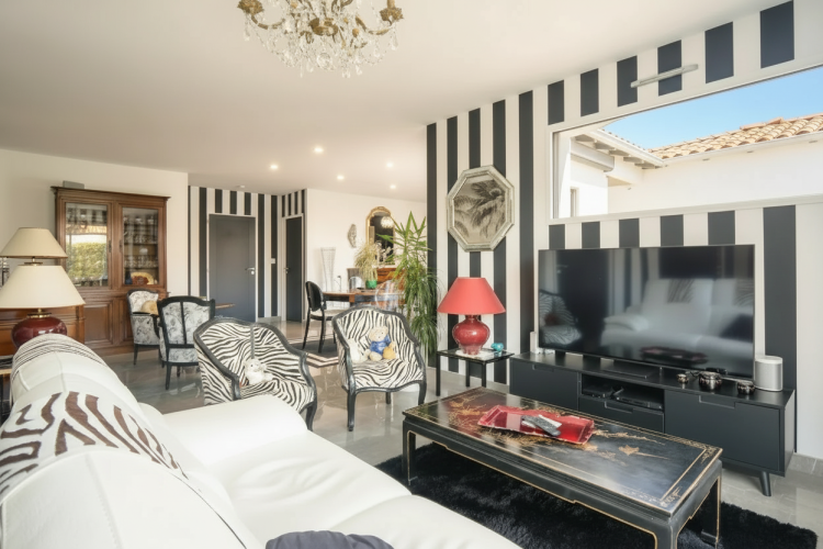 Cabinet Briand | Agent immobilier Royan, agence spécialiste des biens immobiliers de prestige sur la côte charentaise