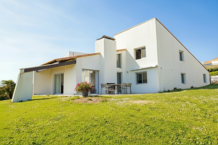 Cabinet Briand | Agent immobilier Royan, agence spécialiste des biens immobiliers de prestige sur la côte charentaise