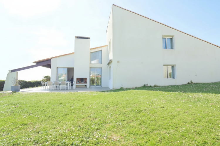 Cabinet Briand | Agent immobilier Royan, agence spécialiste des biens immobiliers de prestige sur la côte charentaise