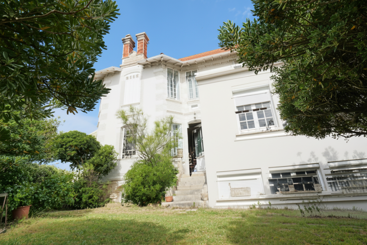 Cabinet Briand | Agent immobilier Royan, agence spécialiste des biens immobiliers de prestige sur la côte charentaise