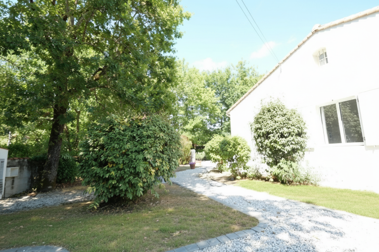 Cabinet Briand | Agent immobilier Royan, agence spécialiste des biens immobiliers de prestige sur la côte charentaise
