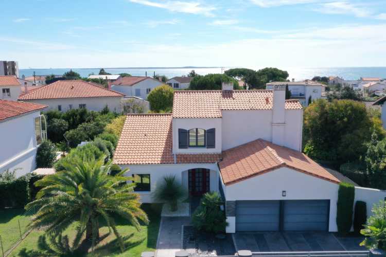 Cabinet Briand | Agent immobilier Royan, agence spécialiste des biens immobiliers de prestige sur la côte charentaise