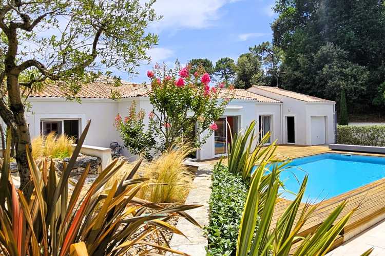 Cabinet Briand | Agent immobilier Royan, agence spécialiste des biens immobiliers de prestige sur la côte charentaise