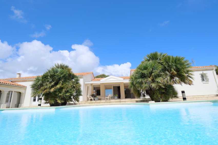 Cabinet Briand | votre agence immobilière Royan, spécialiste des biens immobiliers de prestige sur la côte charentaise